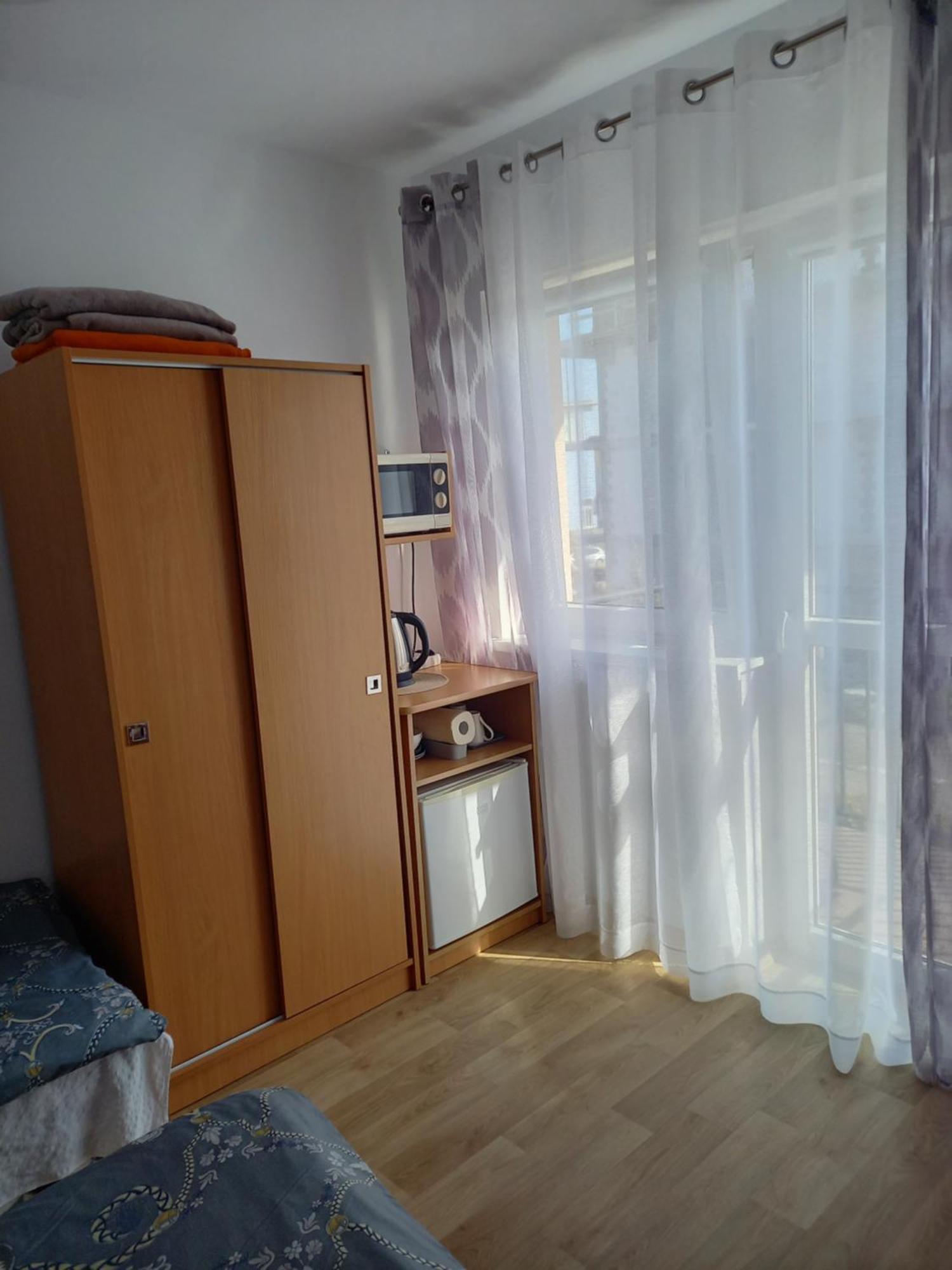 Pokoje Goscinne U Teresy Mrzeżyno Exterior foto