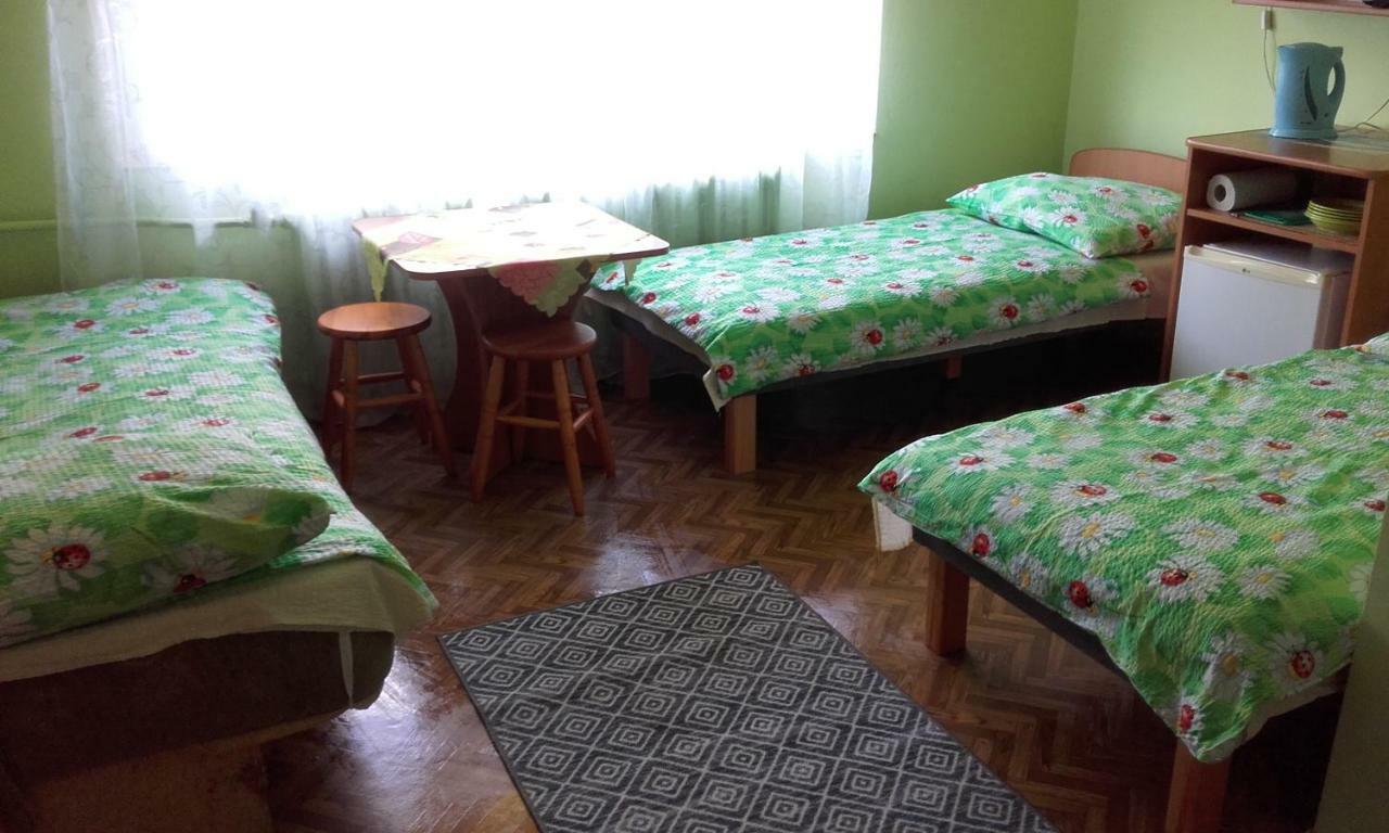 Pokoje Goscinne U Teresy Mrzeżyno Exterior foto